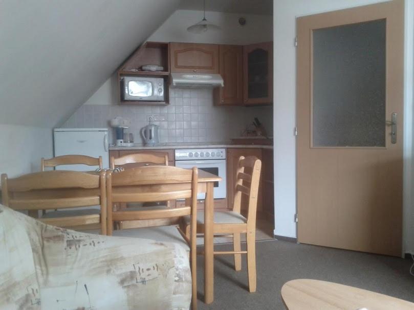 Apartment Klara Рокитнице над Ийзероу Екстериор снимка